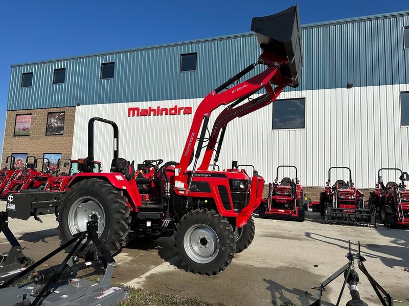 2027 Mahindra 5145 SHUTTLE 4X4 — photo 1